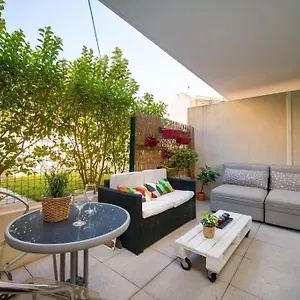 Appartement Fully Equipped With Terrace Sleeps 4, Marseille
