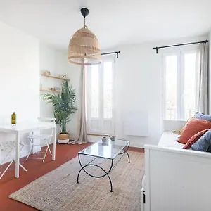 Appartement T2 * Place Du 4 Septembre, Marseille