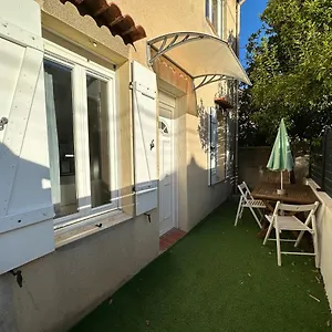 Appartement Avec Terrasse-orange Velodrome, Marseille